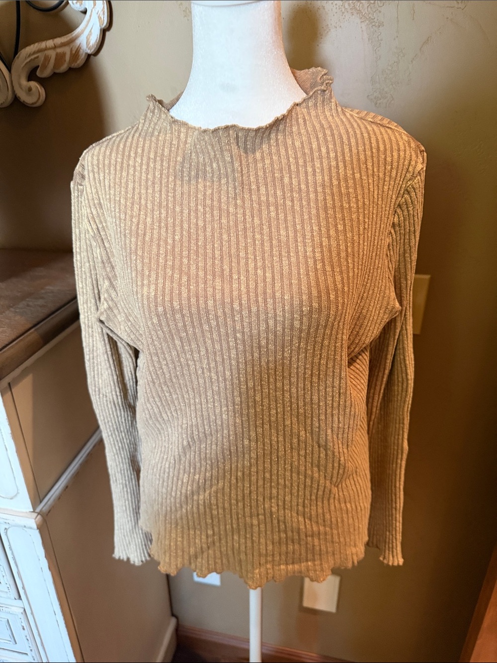easel Ribbed Mock Neck Long Sleeve Top - Camel Tan